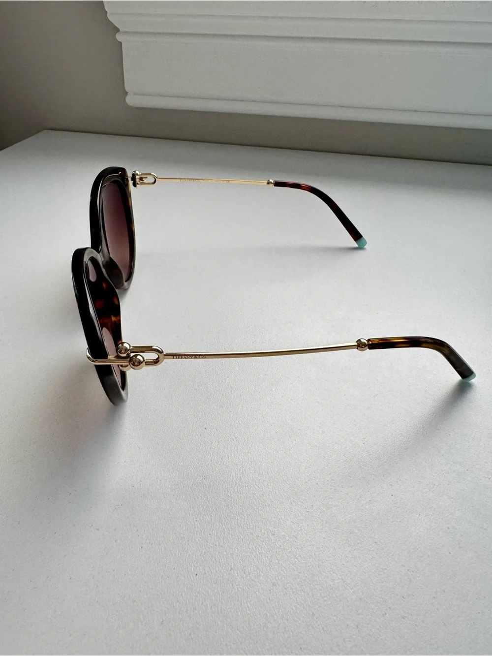 Tiffany & Co. Women's Tortoiseshell Cat Eye Sunglasses like new